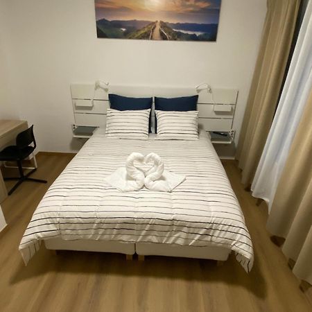 1-D011 Superbe Appartement Spacieux Tres Calme Шарлеруа Экстерьер фото