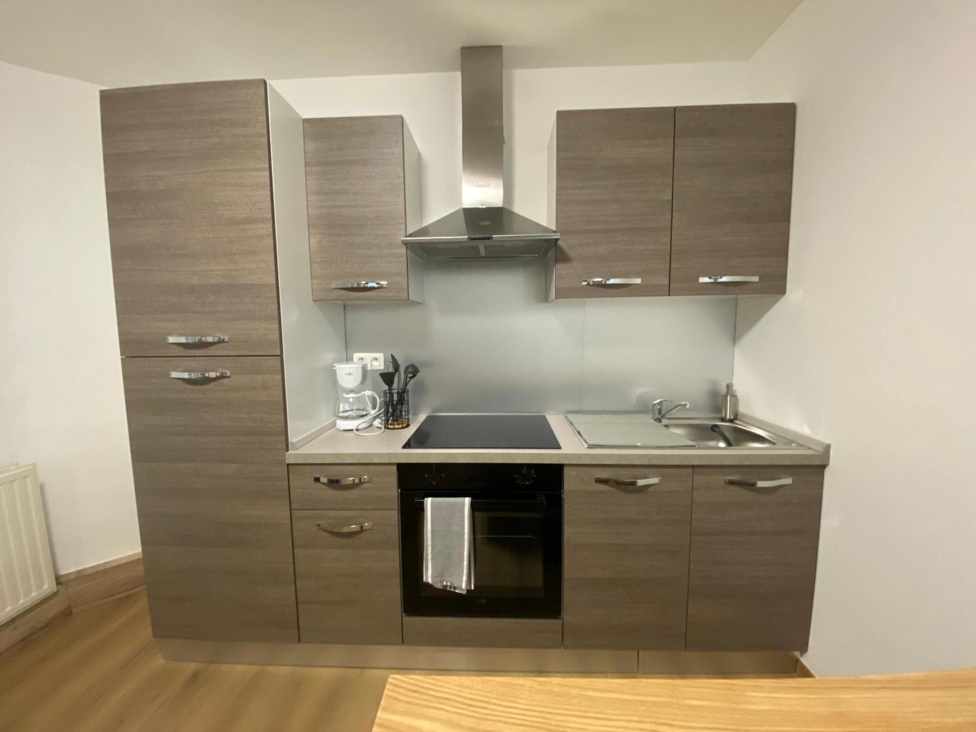 1-D011 Superbe Appartement Spacieux Tres Calme Шарлеруа Экстерьер фото