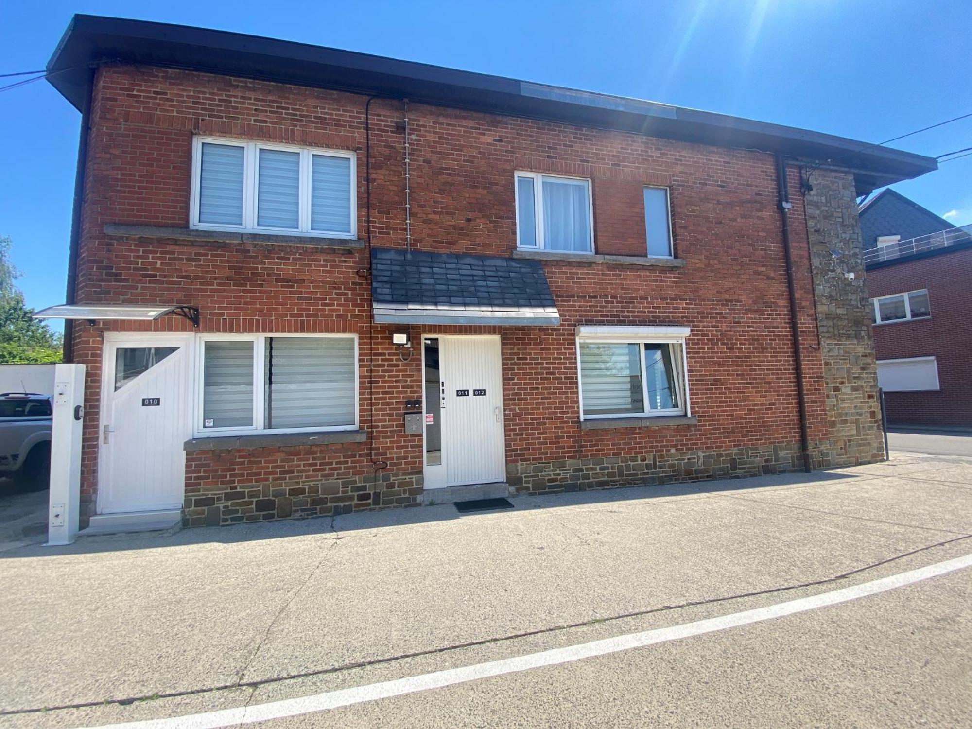 1-D011 Superbe Appartement Spacieux Tres Calme Шарлеруа Экстерьер фото